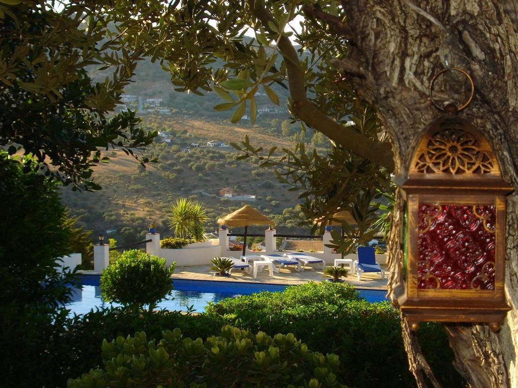 Hotel Cortijo de Salia Alcaucín Buitenkant foto