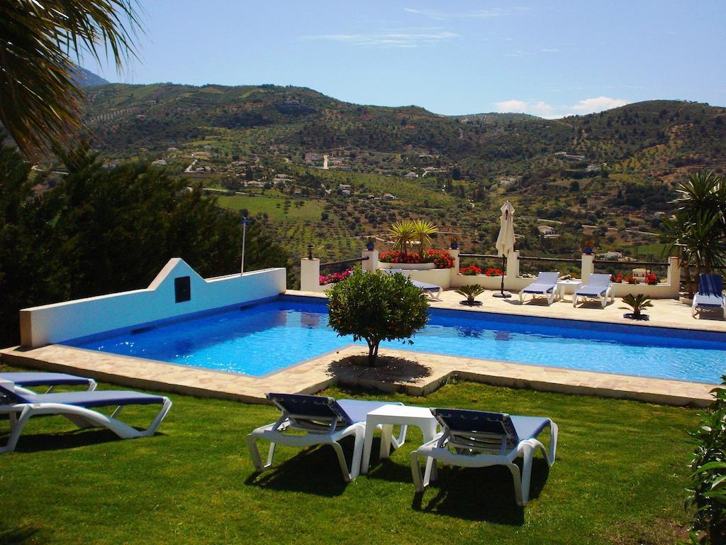 Hotel Cortijo de Salia Alcaucín Buitenkant foto