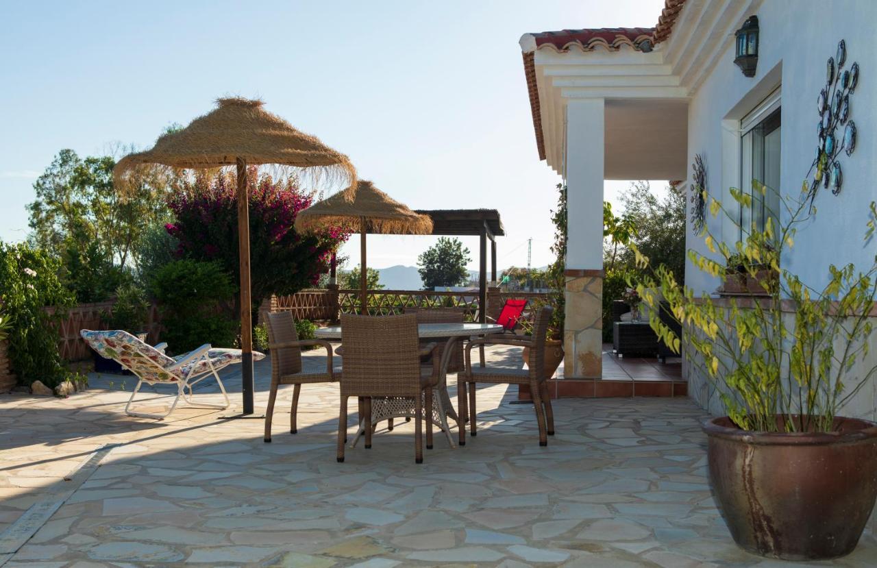 Hotel Cortijo de Salia Alcaucín Kamer foto