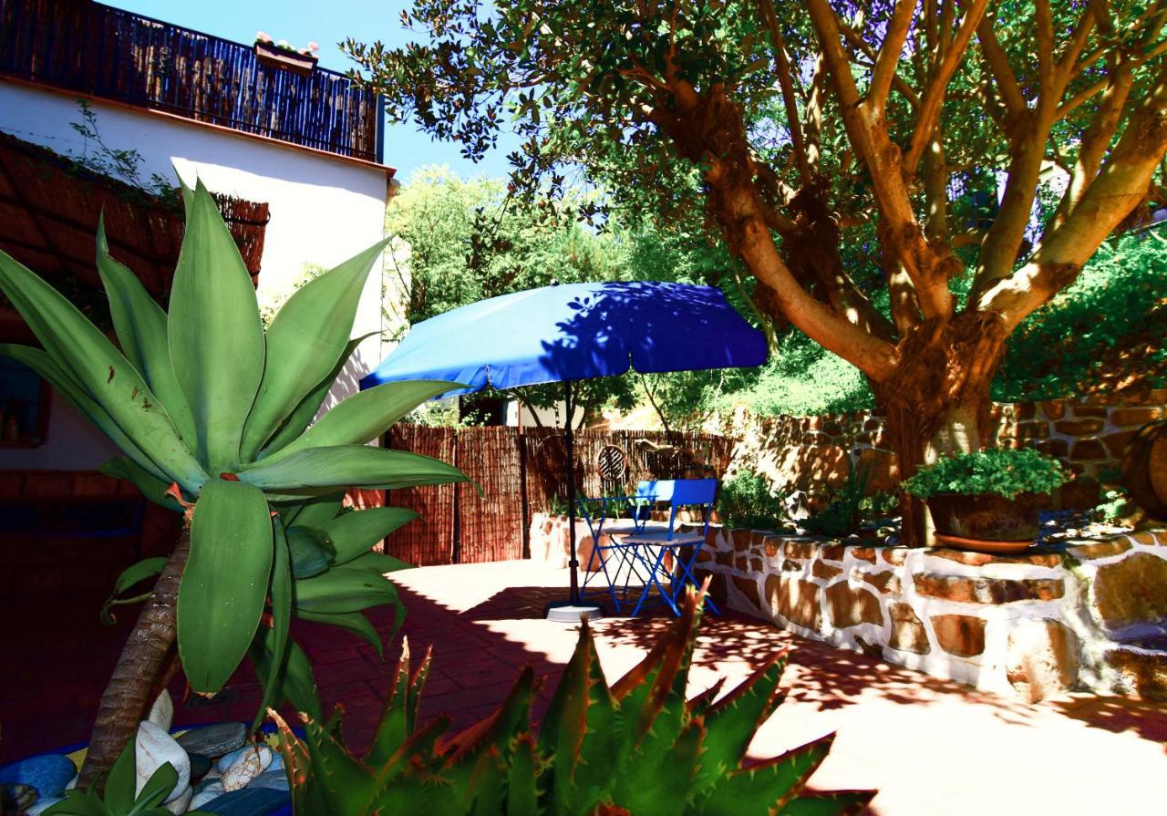 Hotel Cortijo de Salia Alcaucín Buitenkant foto