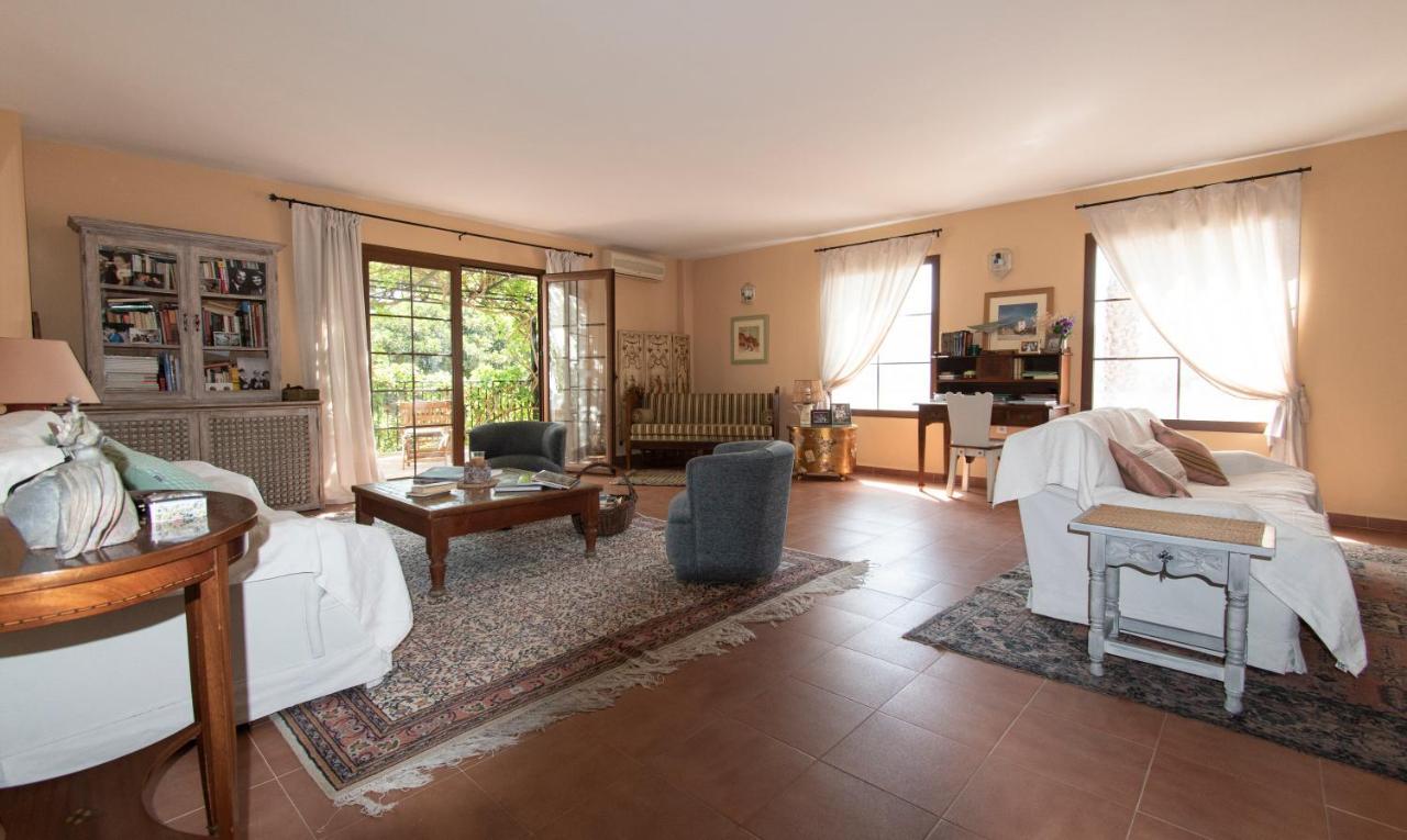 Hotel Cortijo de Salia Alcaucín Buitenkant foto