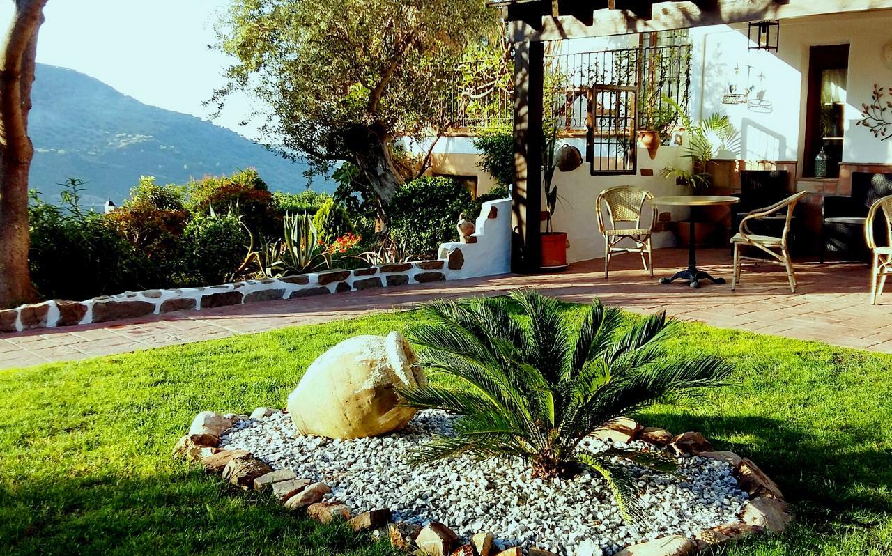 Hotel Cortijo de Salia Alcaucín Buitenkant foto
