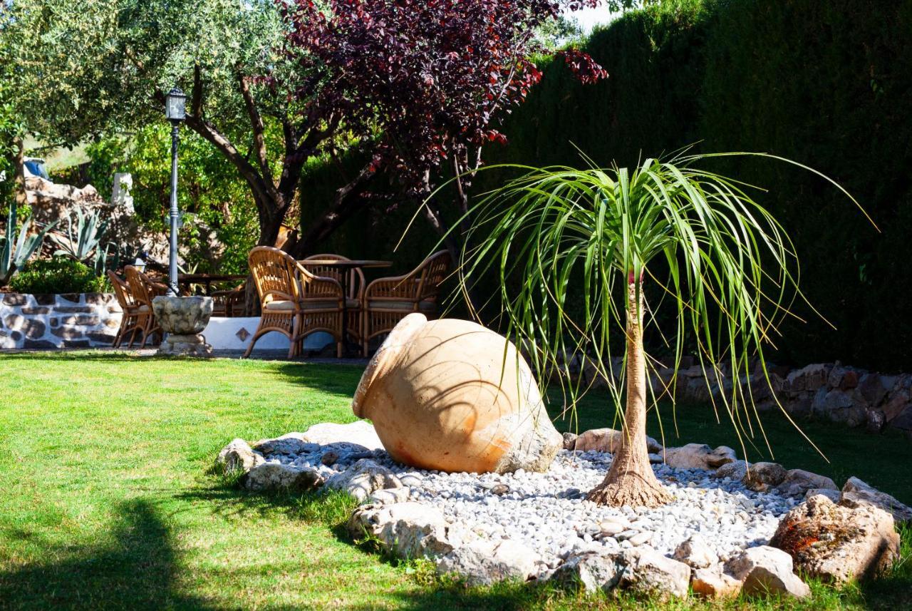 Hotel Cortijo de Salia Alcaucín Buitenkant foto